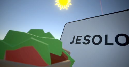 Handwerner blickt mit Kebapbrot und dem Ortsschild von Jesolo in die Sonne (ungesund).